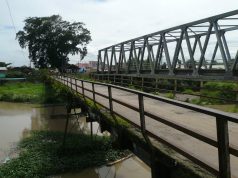 Jembatan Lama di Bendungan Pesayangan