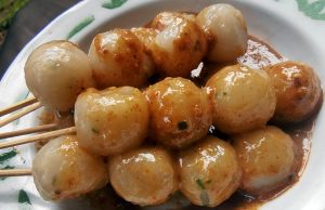 Cilok bumbu kacang wong tegal